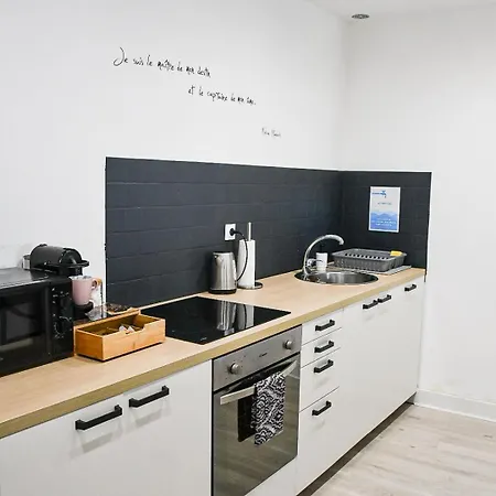 Spacieux F2 - - Proche Belgique Daire