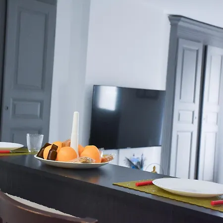 Spacieux F2 - - Proche Belgique * Louvroil